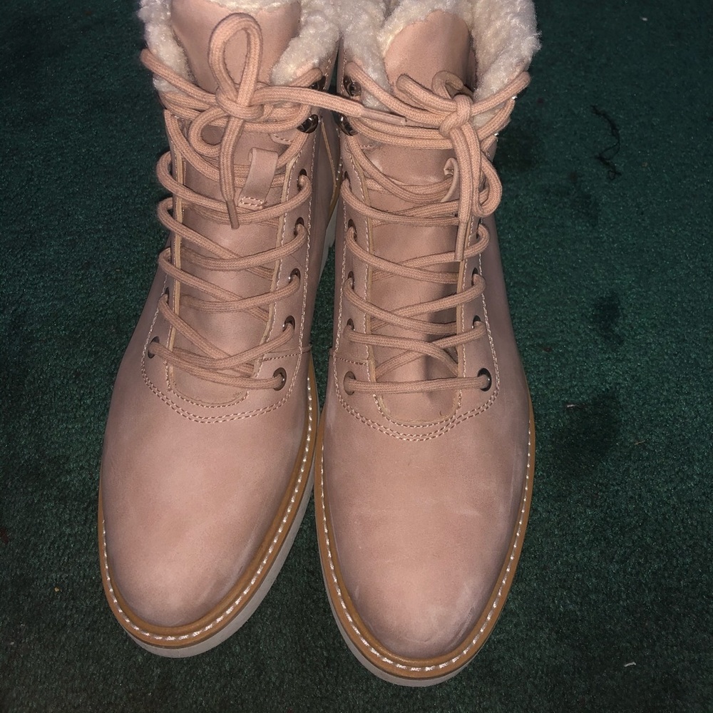 Powder pink boots!!